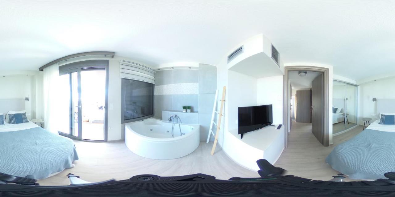 Hanioti Suite Maisonette In Front Of The Sea エクステリア 写真