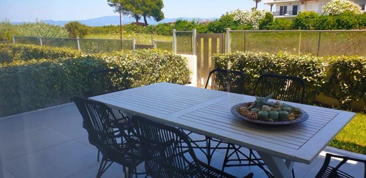 Hanioti Suite Maisonette In Front Of The Sea エクステリア 写真