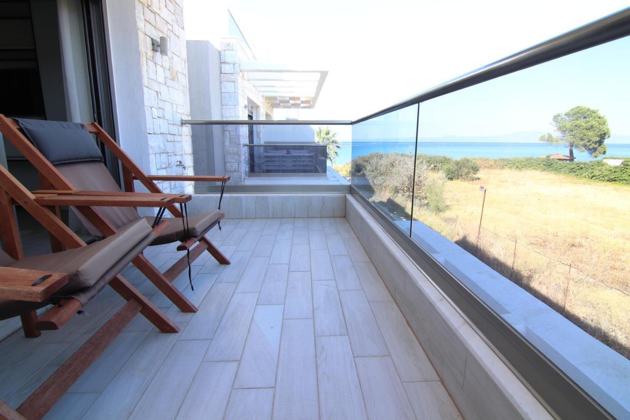 Hanioti Suite Maisonette In Front Of The Sea エクステリア 写真