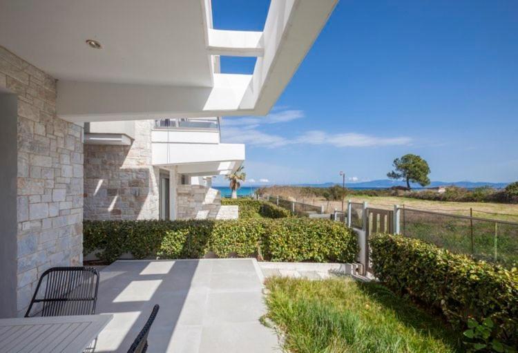 Hanioti Suite Maisonette In Front Of The Sea エクステリア 写真