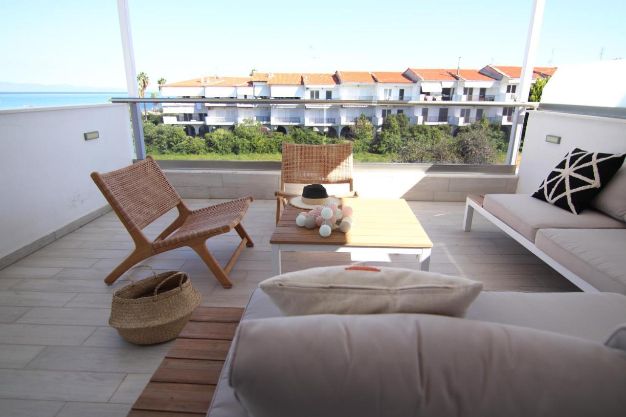 Hanioti Suite Maisonette In Front Of The Sea エクステリア 写真