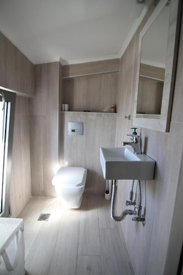 Hanioti Suite Maisonette In Front Of The Sea エクステリア 写真