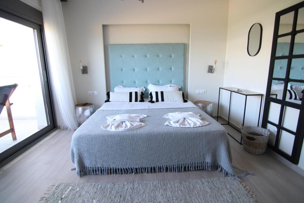 Hanioti Suite Maisonette In Front Of The Sea エクステリア 写真