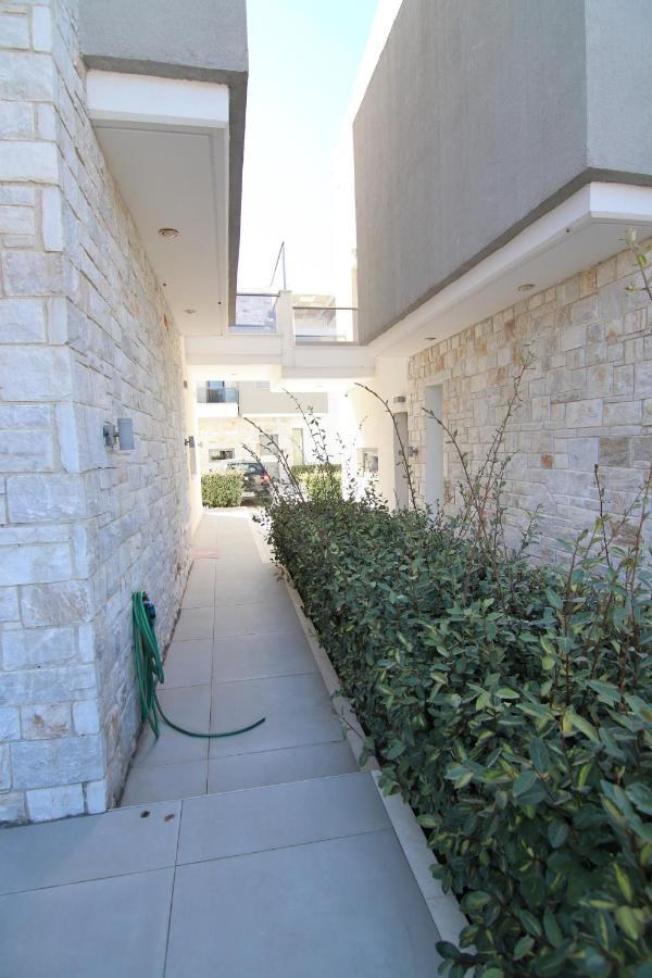 Hanioti Suite Maisonette In Front Of The Sea エクステリア 写真