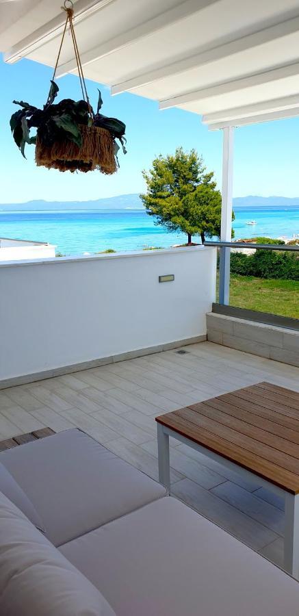 Hanioti Suite Maisonette In Front Of The Sea エクステリア 写真